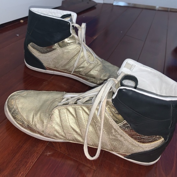 Y-3 Metallic Gold Sneakers - Picture 4 of 6